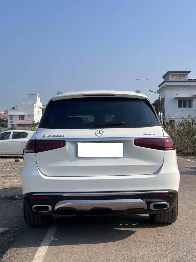 https://images10.gaadi.com/usedcar_image/4547736/original/processed_4a02428f2b034cdc65ae132624d7b125.jpg?imwidth=6402