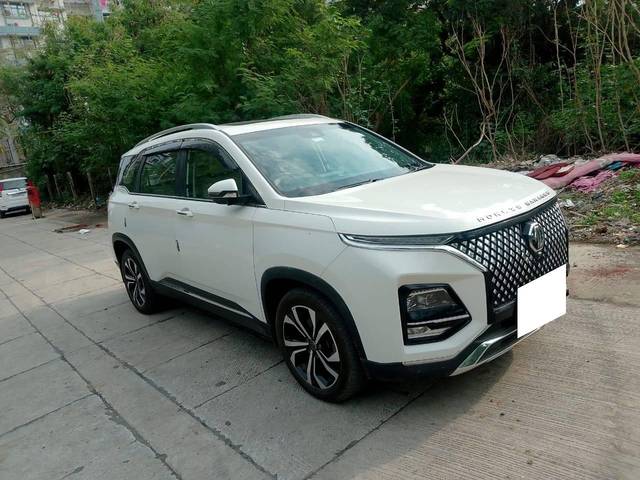 https://images10.gaadi.com/usedcar_image/4547737/original/processed_4bbdeb50efdaf6e8b84f2c48e53615f3.jpg?imwidth=6400