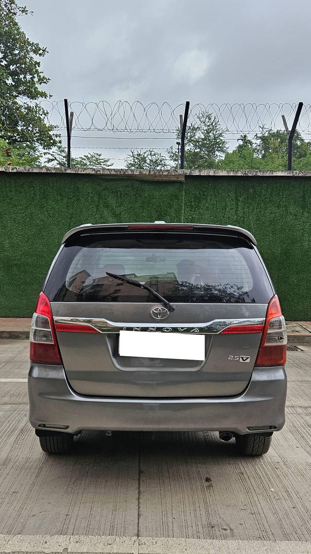 https://images10.gaadi.com/usedcar_image/4547738/original/processed_1113b0902fcaa72baaa6f3029ca906f8.jpeg?imwidth=6401