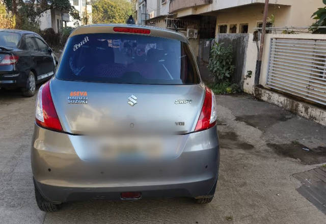 https://images10.gaadi.com/usedcar_image/4547739/original/7804bdd3-d940-44cb-855e-27ad50d43afc.?imwidth=6402
