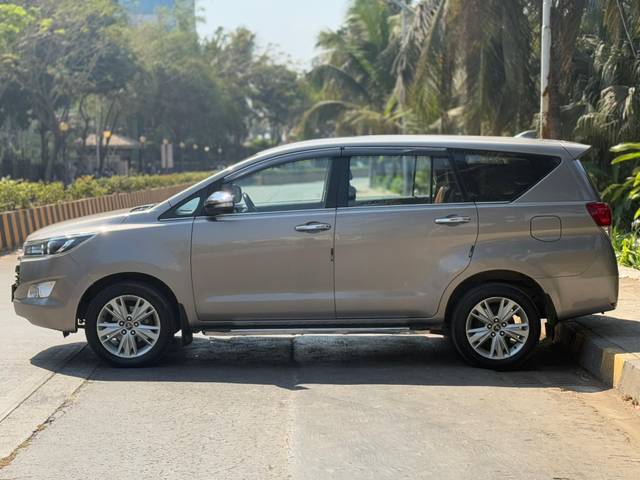 https://images10.gaadi.com/usedcar_image/4547742/original/6c89e8f81681449431771d63791ad333.jpg?imwidth=6402