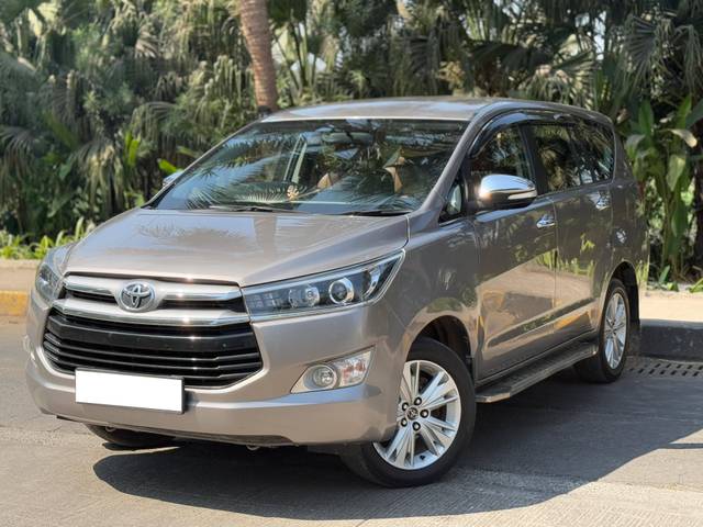https://images10.gaadi.com/usedcar_image/4547742/original/processed_7b29085ae47db72048bfeecf47ab179b.jpg?imwidth=6400