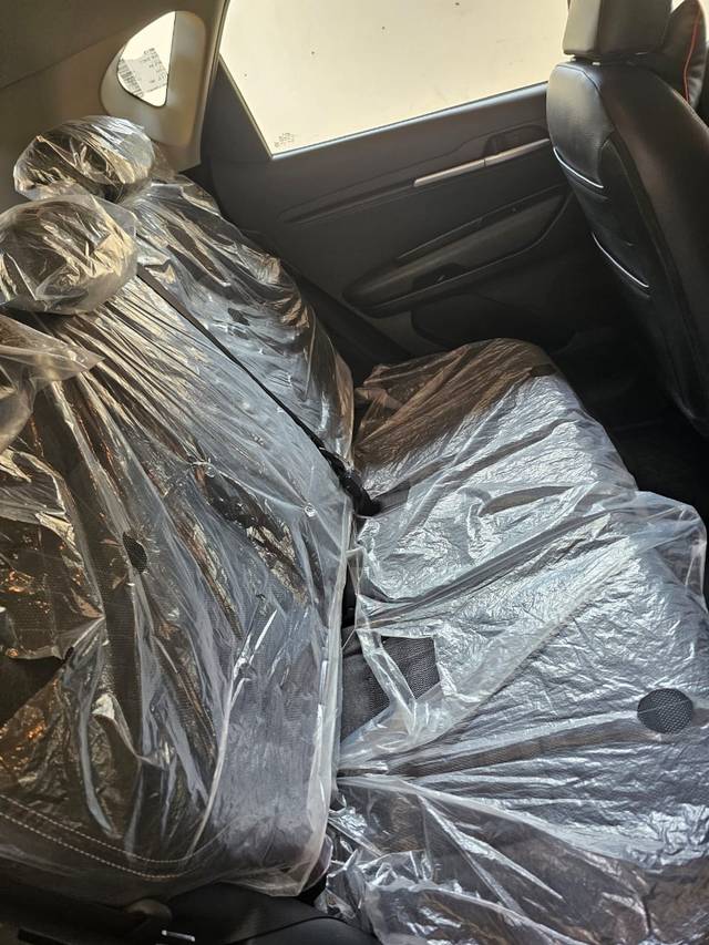 https://images10.gaadi.com/usedcar_image/4547744/original/ff3f94d2b27d96ff4bd9fcce7645066b.jpg?imwidth=6402