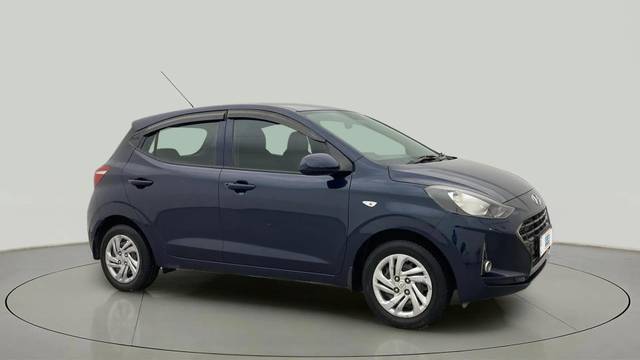 https://images10.gaadi.com/usedcar_image/4547754/original/b33851fdb50b10b064880f61bacee01b.jpg?imwidth=6400
