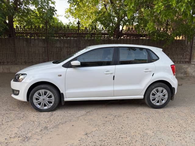 https://images10.gaadi.com/usedcar_image/4547761/original/3f5561b8ac99b8947dd190f30c01400f.jpg?imwidth=6402