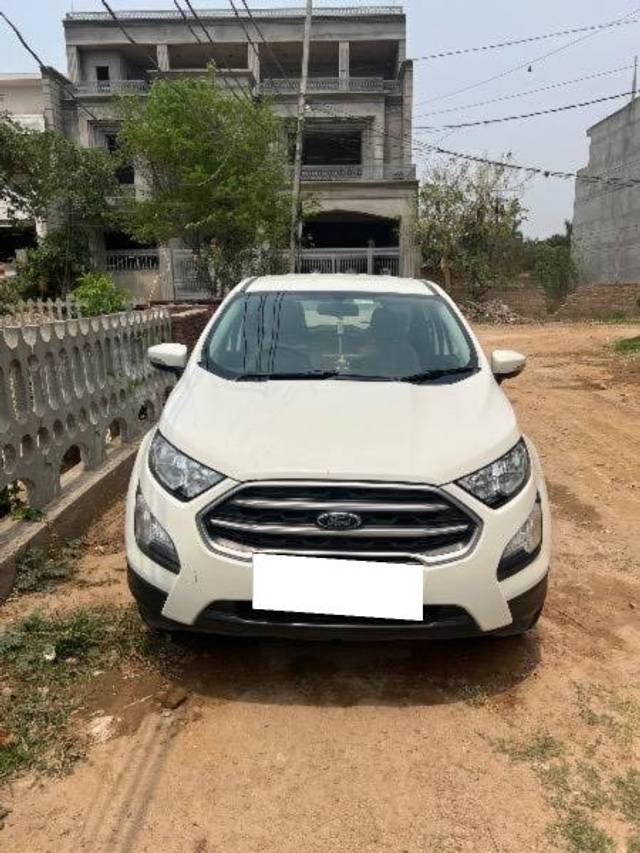 https://images10.gaadi.com/usedcar_image/4547842/original/processed_964c26e6-a54b-465a-b62a-ec8e28a166e5.jpeg?imwidth=6402