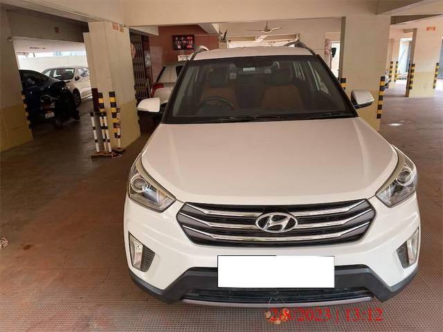 https://images10.gaadi.com/usedcar_image/4547851/original/processed_5b4b2143-fa16-4a30-8eaf-eb92831c0b5b.jpg?imwidth=6400