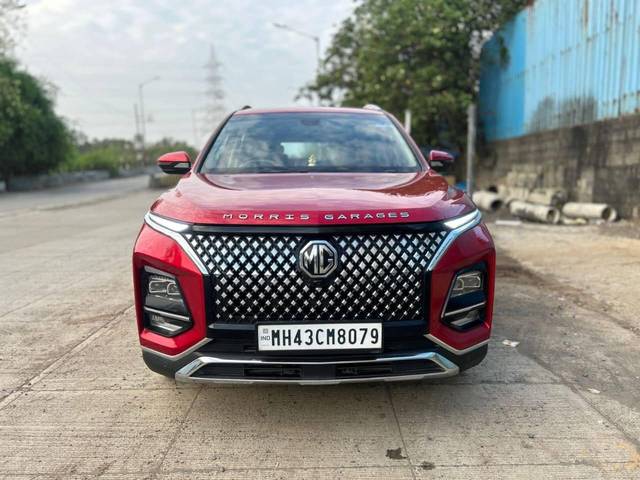https://images10.gaadi.com/usedcar_image/4547864/original/processed_55244de150fc6fef5cc5dd66044e7ed2.jpg?imwidth=6402