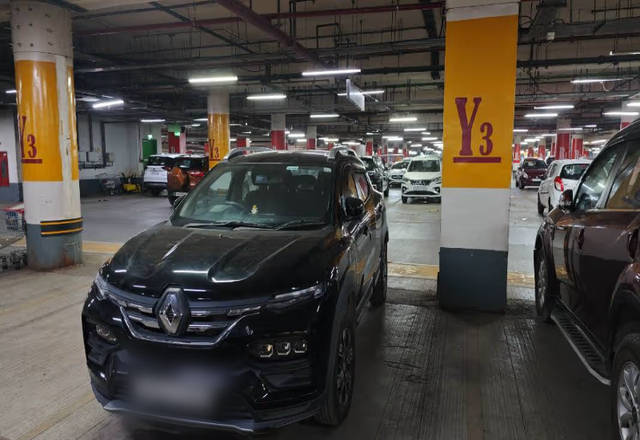 https://images10.gaadi.com/usedcar_image/4547874/original/59473d38-41ad-4e57-a201-9fca3af33f69.?imwidth=6402