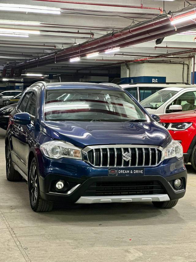 https://images10.gaadi.com/usedcar_image/4547879/original/processed_967dc66bd65f6b594d1708ec107406e9.jpg?imwidth=6400