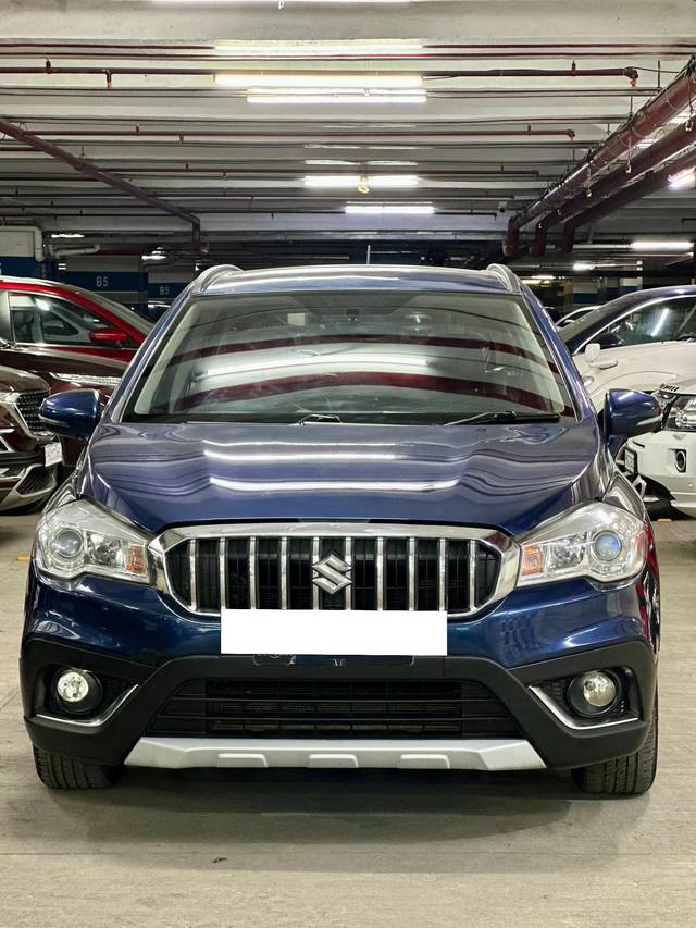 https://images10.gaadi.com/usedcar_image/4547879/original/processed_d71c103dbd50bee217cfadcaaf885aa3.jpg?imwidth=6402