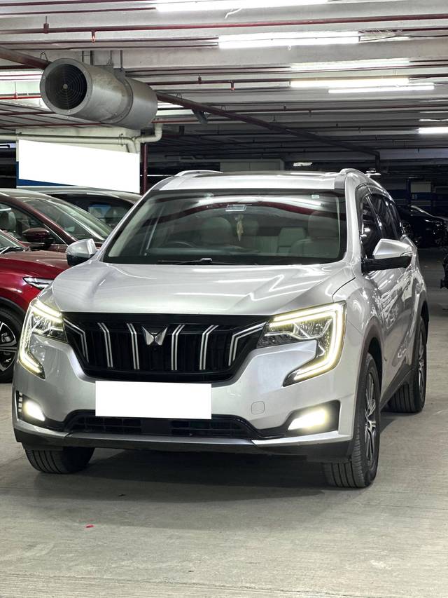 https://images10.gaadi.com/usedcar_image/4547885/original/processed_cf8ca8b477cfecab10a31d717f04d135.jpg?imwidth=6400