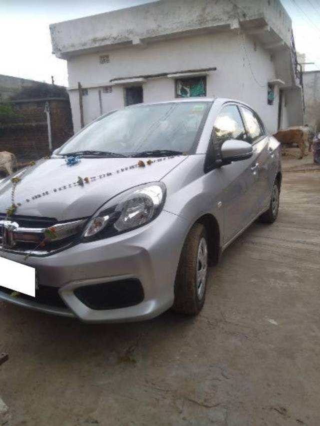 https://images10.gaadi.com/usedcar_image/4547888/original/processed_bf6b32f2-fa8f-423d-831e-7bc5b79dcaf8.jpg?imwidth=6400