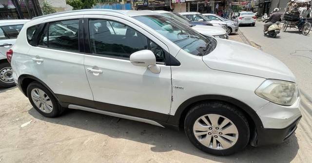 https://images10.gaadi.com/usedcar_image/4547894/original/processed_1aa367d9-7e9b-4c34-a422-76dfcae9226e.jpg?imwidth=6400