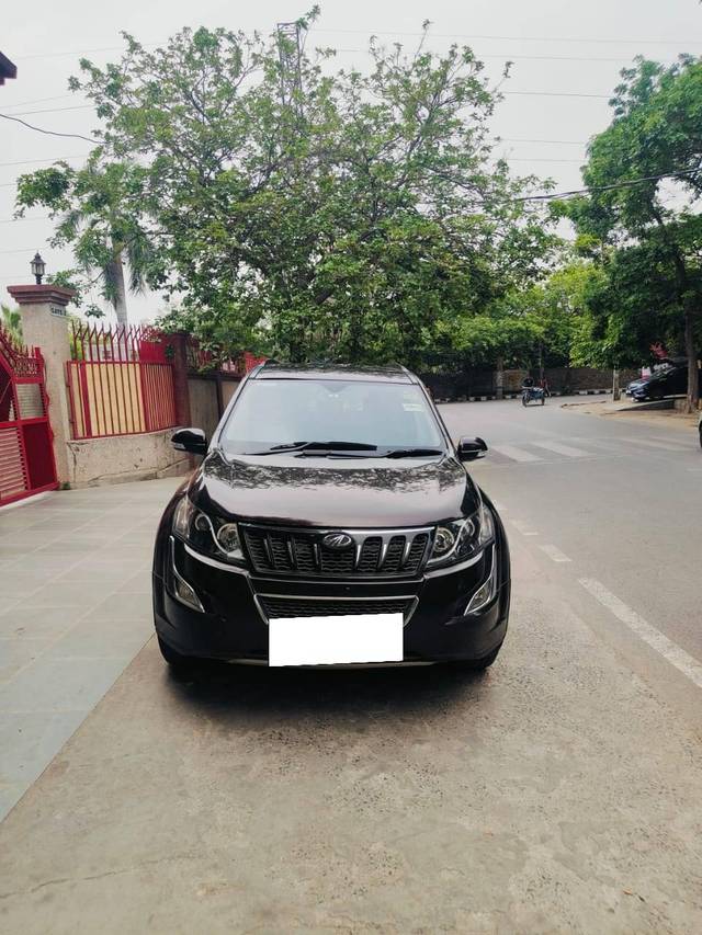 https://images10.gaadi.com/usedcar_image/4547960/original/processed_e8ed3d8cfb7a301e6d70407414735f2b.jpg?imwidth=6400