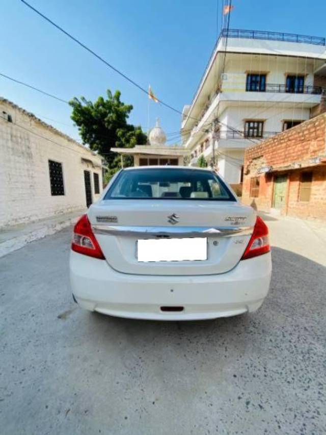 https://images10.gaadi.com/usedcar_image/4548012/original/processed_fcb552cb-21ad-4b56-9c41-7613fed9d4f6.jpg?imwidth=6402