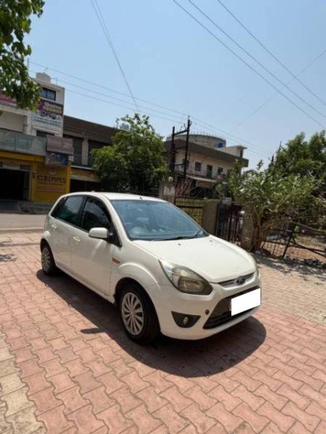 https://images10.gaadi.com/usedcar_image/4548014/original/processed_ef06064a-aa40-43c3-b6e3-2e9095d9a7b4.jpg?imwidth=6400