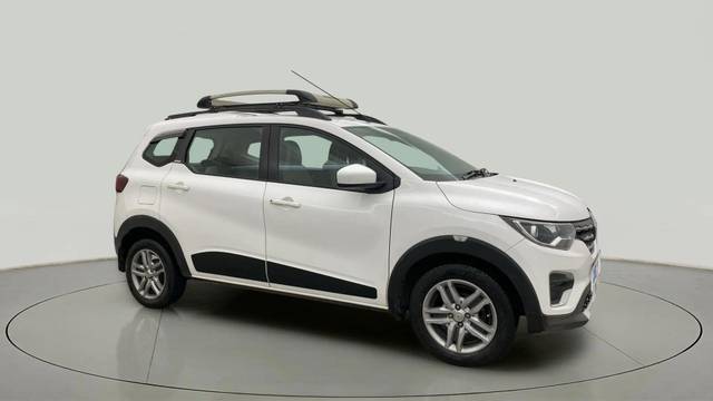 https://images10.gaadi.com/usedcar_image/4548016/original/27f8acec1e50a74222ac7f23d4436666.jpg?imwidth=6400