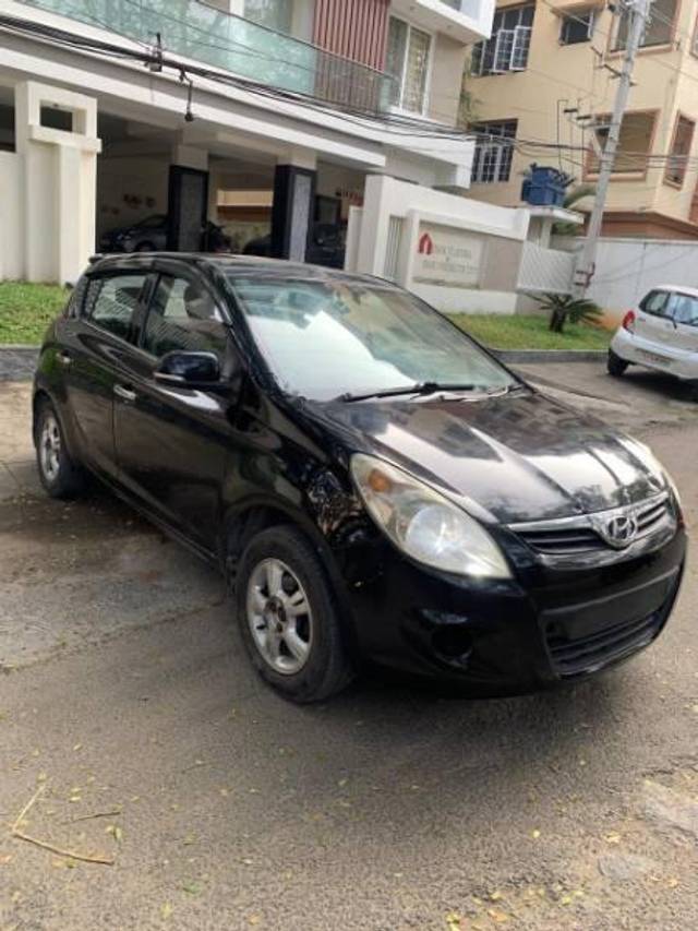 https://images10.gaadi.com/usedcar_image/4548028/original/processed_03b5cc33-4625-4d21-86c8-20e1c81ebcd8.jpg?imwidth=6400