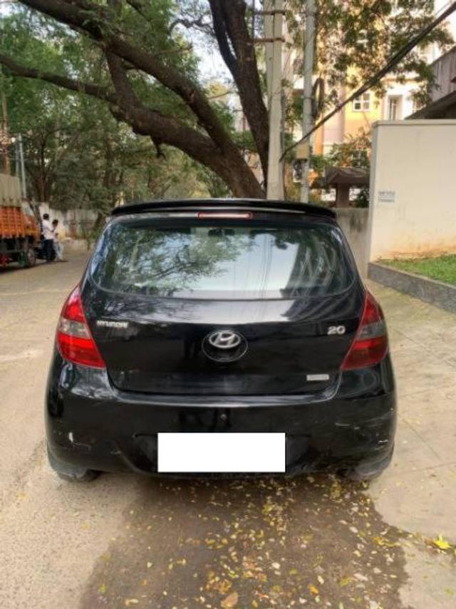 https://images10.gaadi.com/usedcar_image/4548028/original/processed_d7242f06-cbf5-4176-805f-bb80b3f83c84.jpg?imwidth=6402