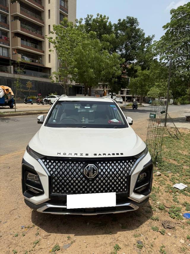 https://images10.gaadi.com/usedcar_image/4548085/original/processed_453dc97c-a2e3-44ab-a445-58376a0dc6ac.jpg?imwidth=6400