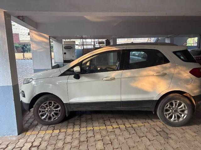 https://images10.gaadi.com/usedcar_image/4548087/original/processed_e581deaf-61c7-4bf6-94cf-d2ab43c0a4d2.jpeg?imwidth=6401