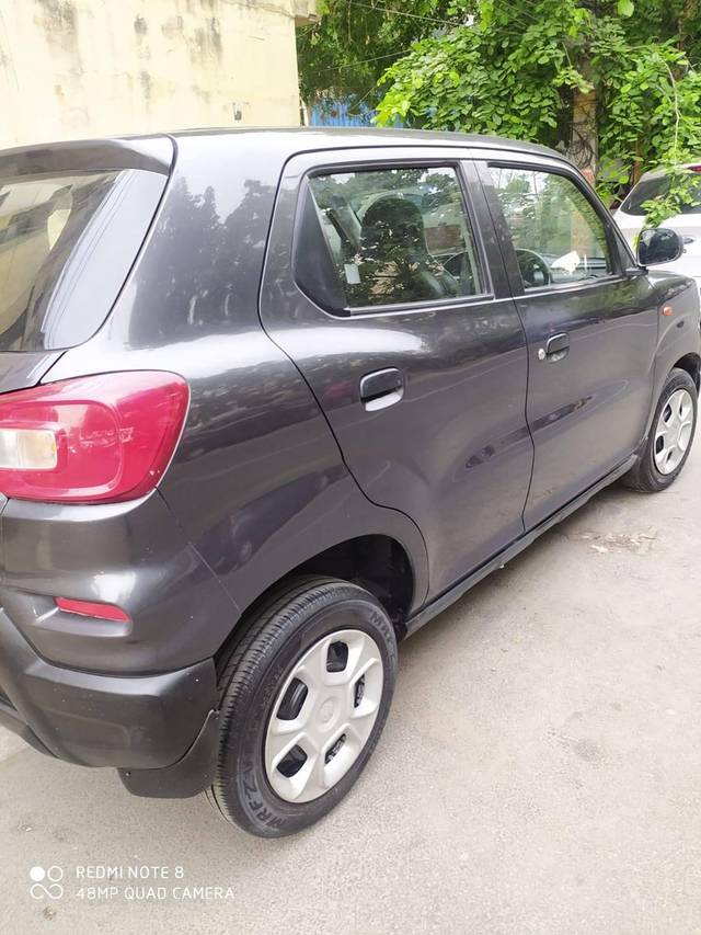 https://images10.gaadi.com/usedcar_image/4548116/original/processed_023a7236efe553a693e5ab6e51903938.jpg?imwidth=6401