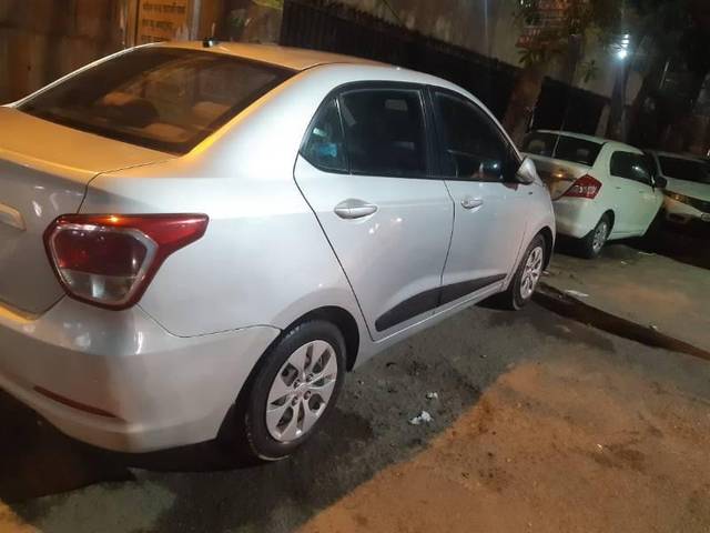 https://images10.gaadi.com/usedcar_image/4548165/original/processed_7ebf7dc3-1133-475e-b8a5-bb66c45892a0.jpg?imwidth=6401