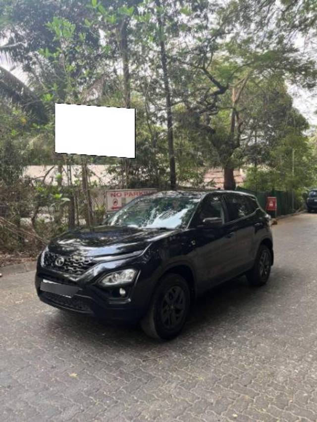 https://images10.gaadi.com/usedcar_image/4548177/original/processed_9a157ae9-1a5e-4cef-9d9f-1a5b3f408169.jpg?imwidth=6402