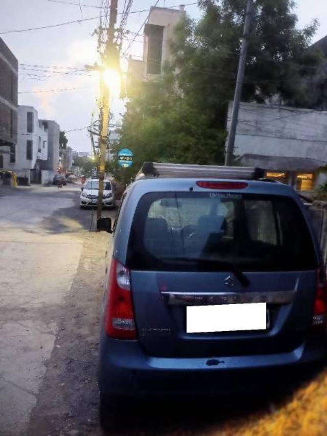 https://images10.gaadi.com/usedcar_image/4548201/original/processed_9d9092b1-7b9b-457a-ba05-e27fbae088f4.jpg?imwidth=6401