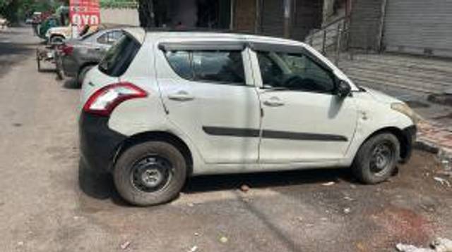 https://images10.gaadi.com/usedcar_image/4548202/original/d1a24429795235f1ae2990e0b0e64285.jpg?imwidth=6402