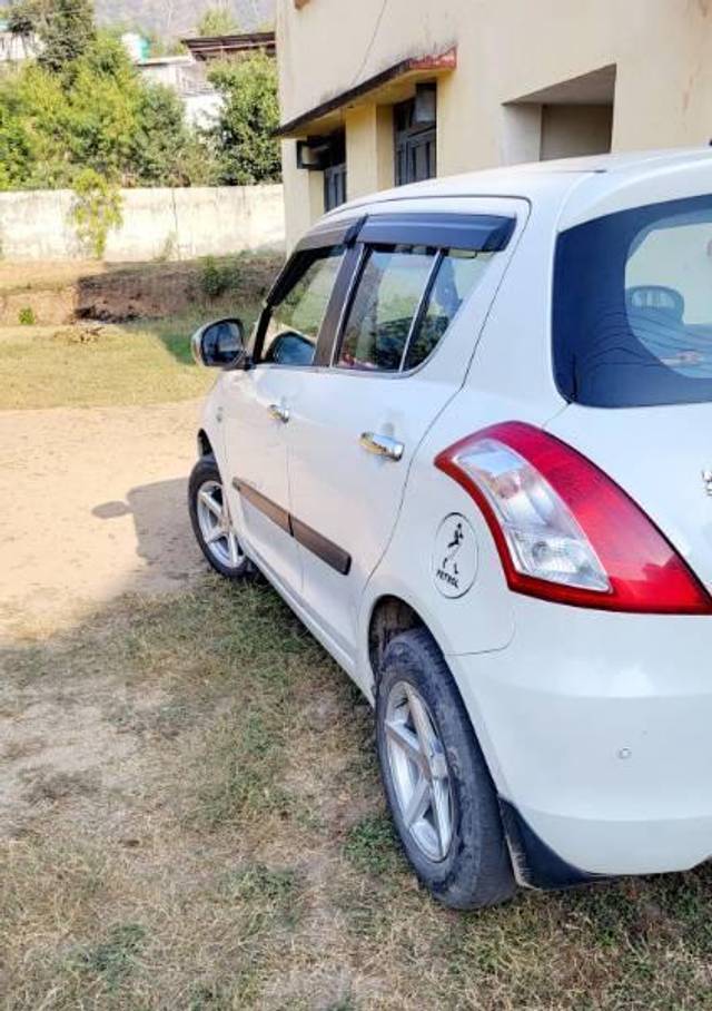 https://images10.gaadi.com/usedcar_image/4548250/original/processed_e0dc99e2-5557-4fd6-94c6-1345c33a7275.jpg?imwidth=6400