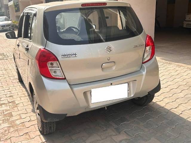https://images10.gaadi.com/usedcar_image/4548274/original/processed_61f4bc47-b39f-45e8-904b-636ce2f7fb1d.jpeg?imwidth=6402