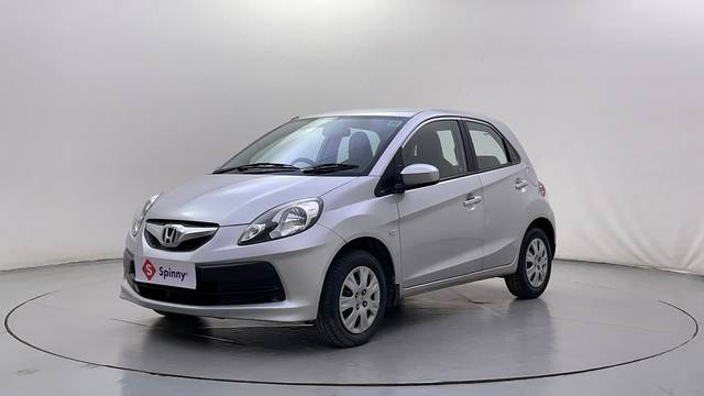 https://images10.gaadi.com/usedcar_image/4548326/original/f574bf91240f79f34fb3218220873725.JPG?imwidth=6400