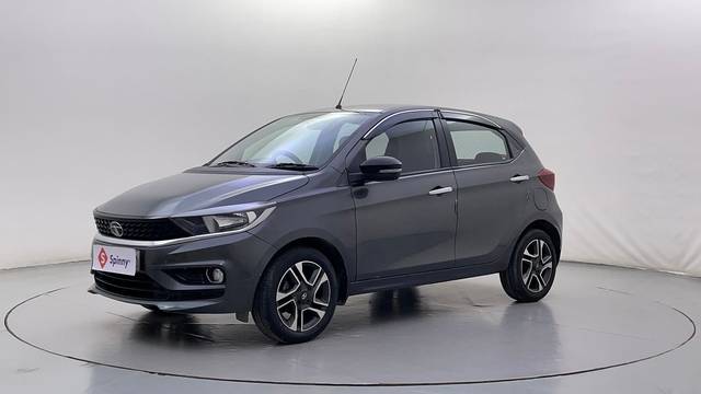 https://images10.gaadi.com/usedcar_image/4548329/original/802d77e51b4b60cb84ed71e915ea199c.JPG?imwidth=6400