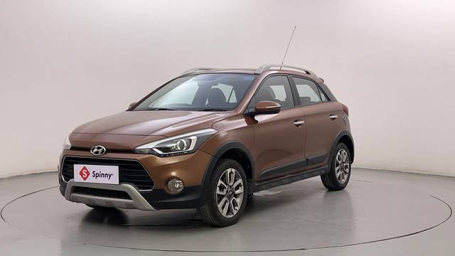 https://images10.gaadi.com/usedcar_image/4548342/original/1eb3e04c448157183fbb004430c87842.JPG?imwidth=6400