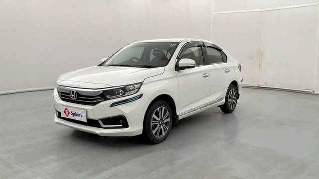 https://images10.gaadi.com/usedcar_image/4548375/original/8aeda0295f073dc7a68df1c0c1643a91.JPG?imwidth=6400