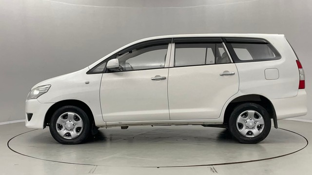 Second-hand 2012 Toyota Innova 2.5 GX 8 STR for sale in Jaipur-6