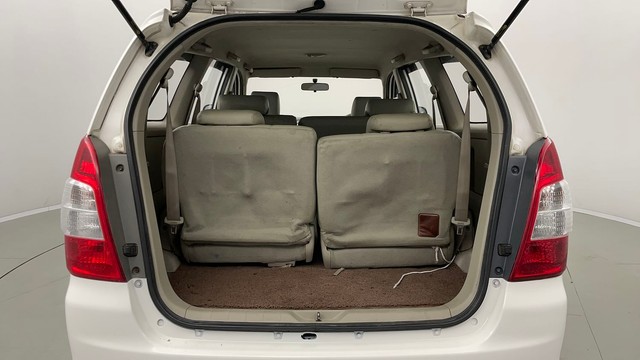 Second-hand 2012 Toyota Innova 2.5 GX 8 STR for sale in Jaipur-9