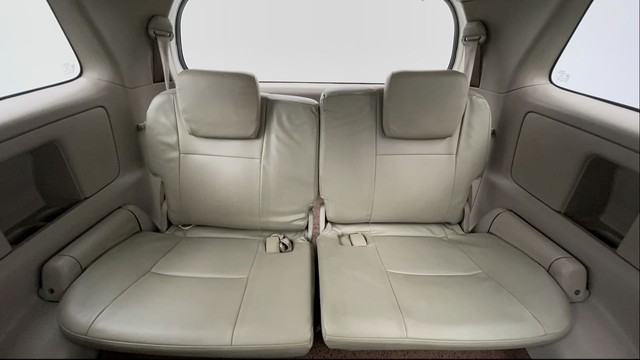 Second-hand 2012 Toyota Innova 2.5 GX 8 STR for sale in Jaipur-24