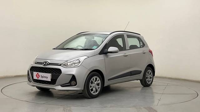 https://images10.gaadi.com/usedcar_image/4548429/original/d9ce5dcdc5a88384ad21bbccfba0187c.JPG?imwidth=6400