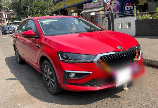 https://images10.gaadi.com/usedcar_image/4548457/original/14d8cb66-2e3b-4e6e-a61e-55d0ab8666cf.?imwidth=6400