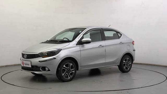 https://images10.gaadi.com/usedcar_image/4548500/original/63e2610c5d77441bb891e98e4c8558f1.JPG?imwidth=6400