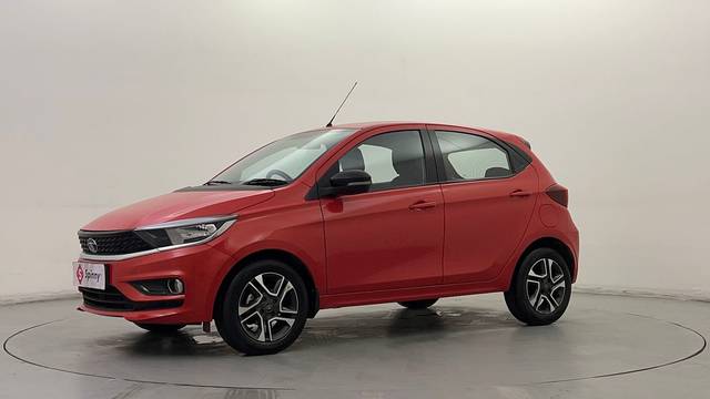 https://images10.gaadi.com/usedcar_image/4548506/original/7225dc2ecbdcdde795aef308d3955022.JPG?imwidth=6400