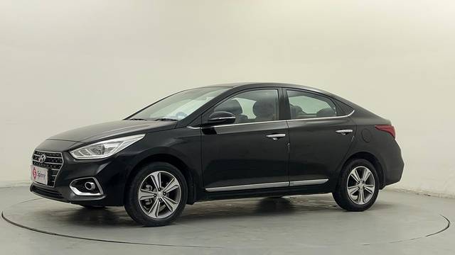 https://images10.gaadi.com/usedcar_image/4548508/original/a6180f6c243ced05394ed87ce5b2034e.JPG?imwidth=6400