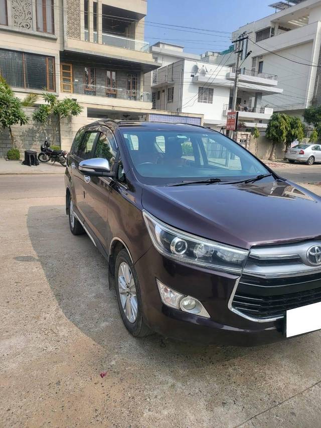 https://images10.gaadi.com/usedcar_image/4548563/original/processed_faffff68c6bd1aacf91db8d5fa2c5bf2.jpg?imwidth=6400