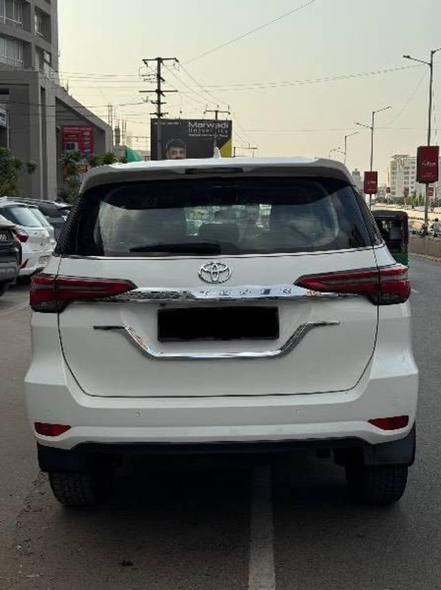 https://images10.gaadi.com/usedcar_image/4548571/original/processed_67750ebc-e079-4089-82c1-78dbadeefb16.jpeg?imwidth=6401