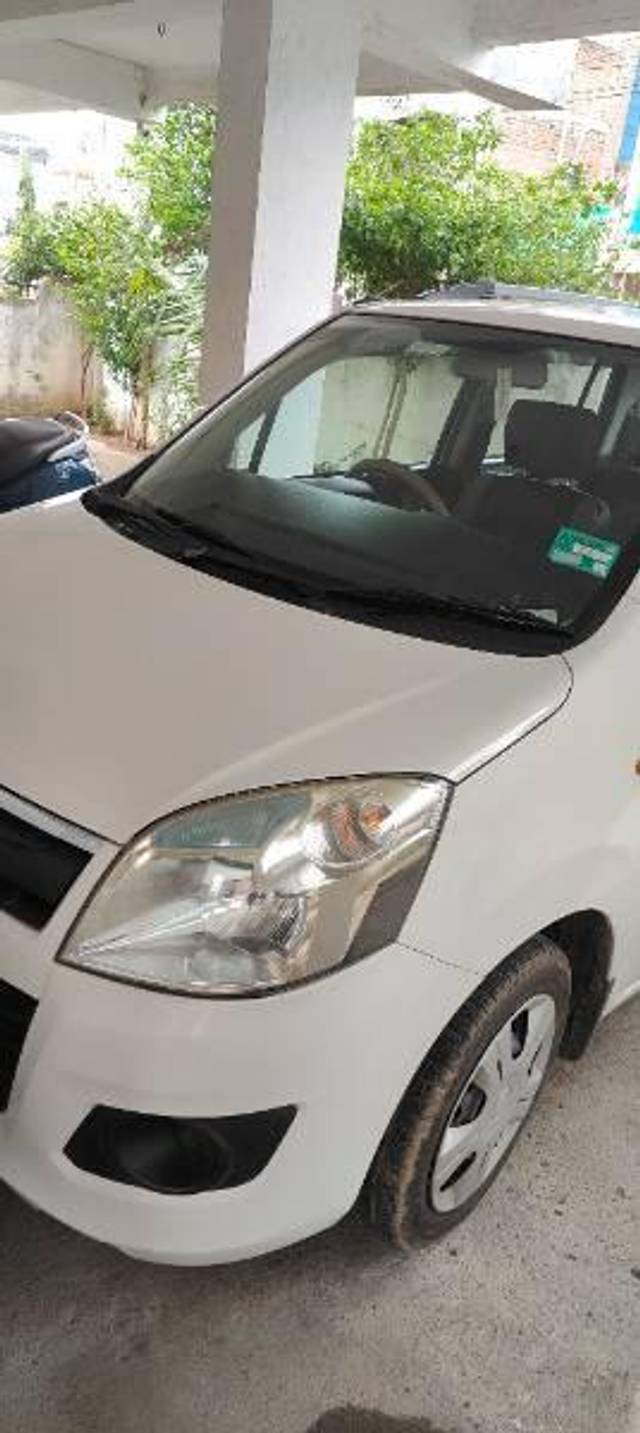 https://images10.gaadi.com/usedcar_image/4548592/original/processed_6ed2ca28-3741-45fe-b5bd-2f4bd3a2ec0d.jpg?imwidth=6400