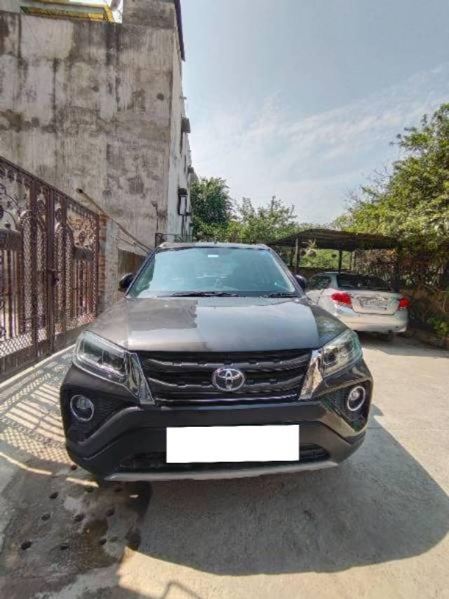 https://images10.gaadi.com/usedcar_image/4548593/original/processed_59f65545-4113-4f79-8f66-bc7cb7e81b5d.jpg?imwidth=6400