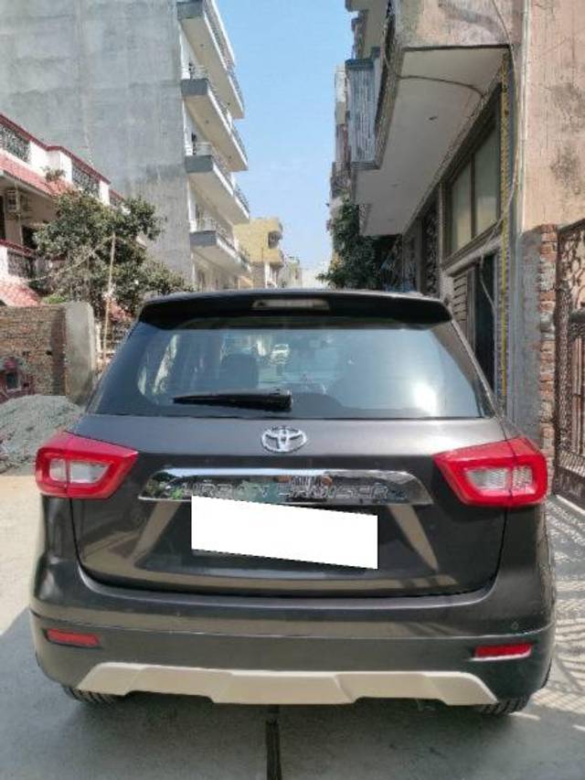 https://images10.gaadi.com/usedcar_image/4548593/original/processed_6f56acf1-128c-43b9-af59-b389723014be.jpg?imwidth=6401